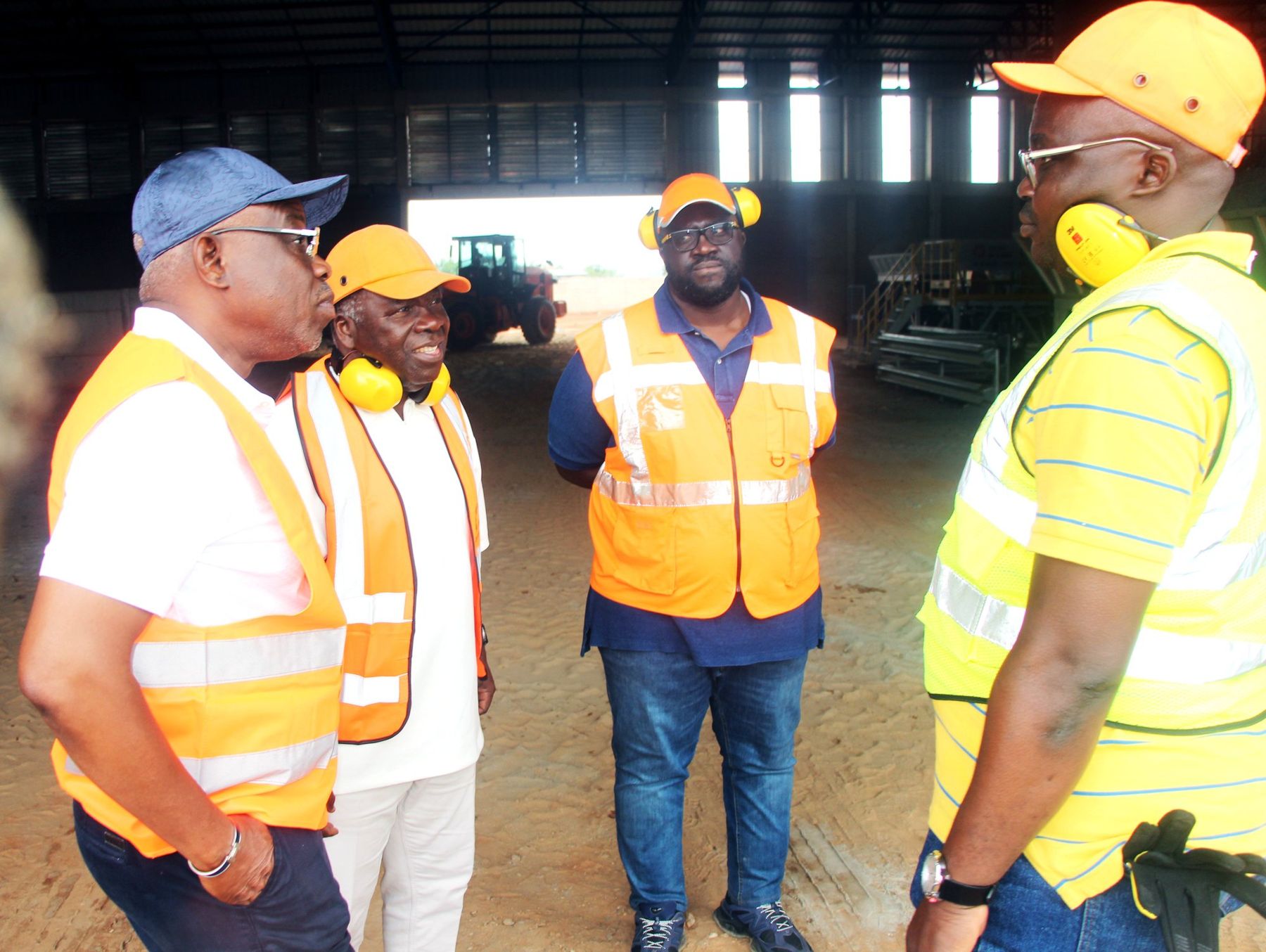 Visite ministérielle de l'usine de Tori, août 2025